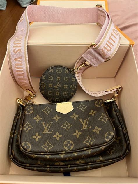 borse louis vuitton con logo a colori|borse tracolla louis vuitton.